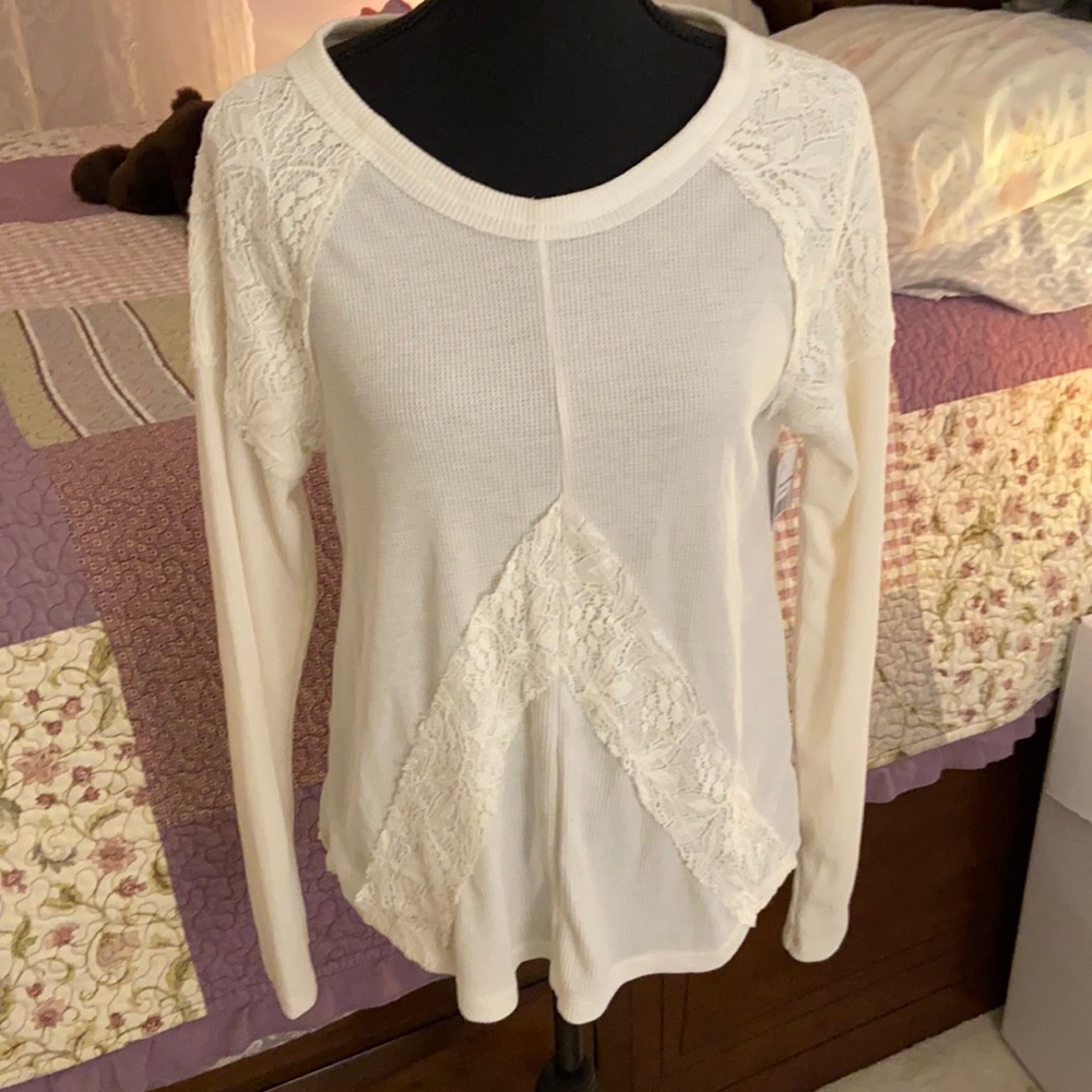 NWT lace detail Henley top